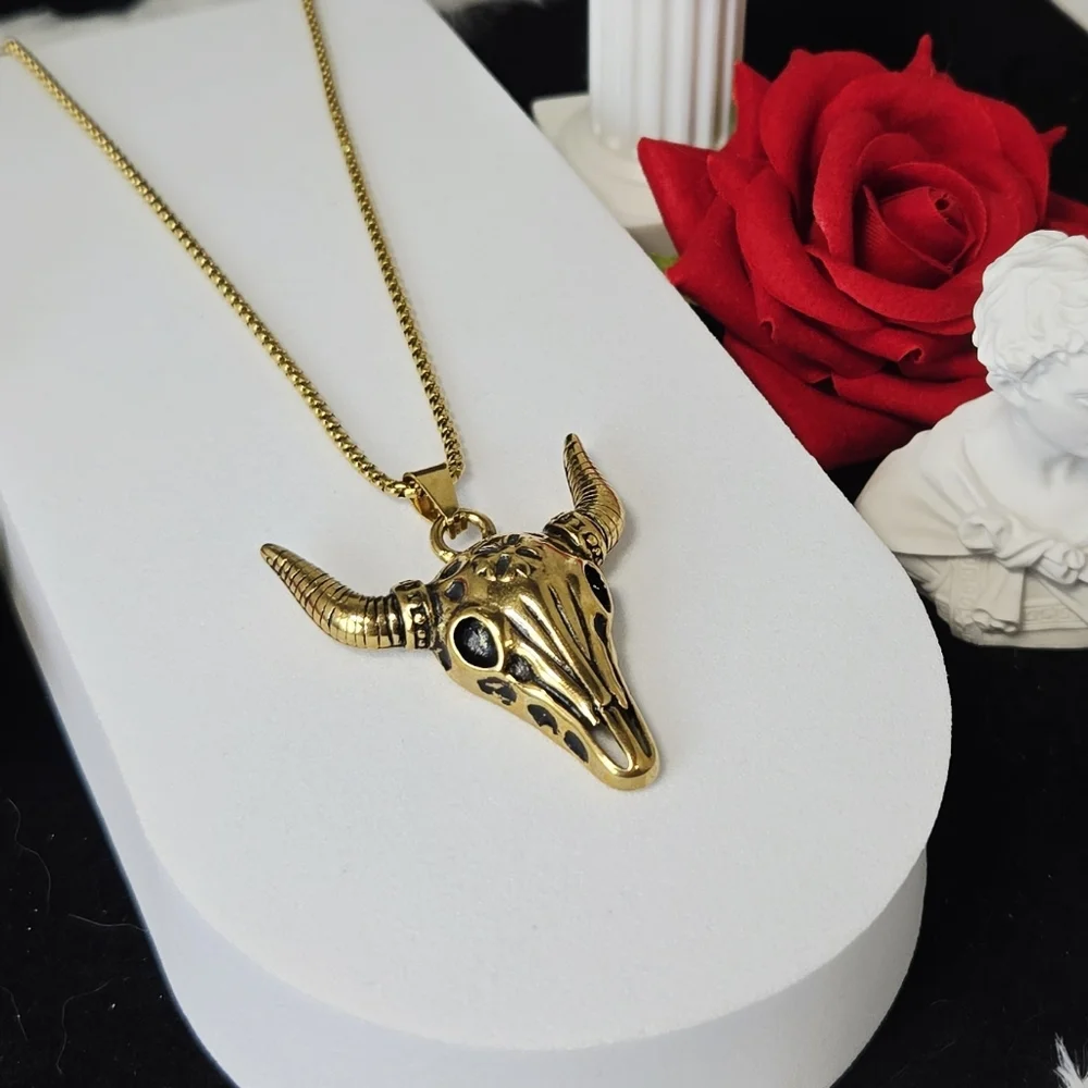 Gold Bull Head Pendant Necklace Western Steer Horned Skull Chain Unisex Outlaw